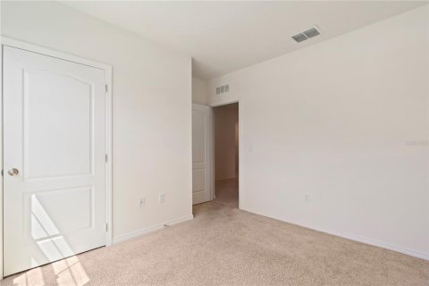 House in Davenport, Florida 4 bedrooms, 173.45 sq.m. № 2229509 - photo 5