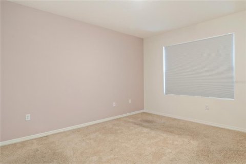 House in Davenport, Florida 4 bedrooms, 173.45 sq.m. № 2229509 - photo 18