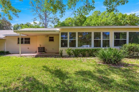 House in Ocala, Florida 2 bedrooms, 111.3 sq.m. № 1656779 - photo 24