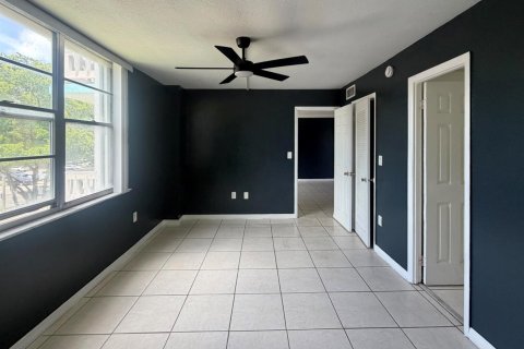 Condominio en venta en Miami, Florida, 2 dormitorios, 100.98 m2 № 2168510 - foto 16