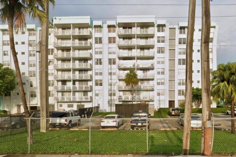 Condominio en venta en Miami, Florida, 2 dormitorios, 100.98 m2 № 2168510 - foto 2