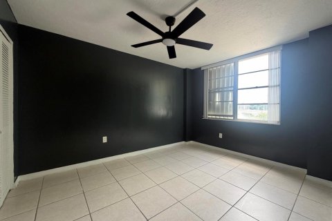 Condominio en venta en Miami, Florida, 2 dormitorios, 100.98 m2 № 2168510 - foto 18