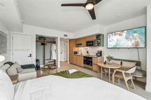Condo in Miami, Florida  № 2081210 - photo 13