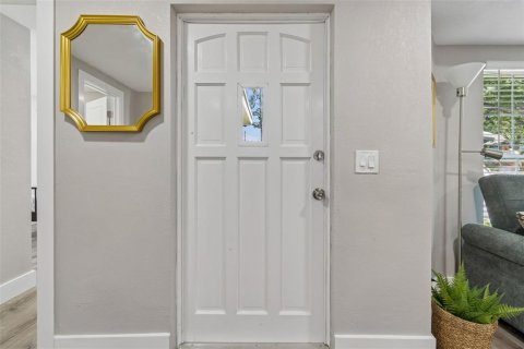 Villa ou maison à louer à Tampa, Floride: 4 chambres, 123.37 m2 № 2290539 - photo 7