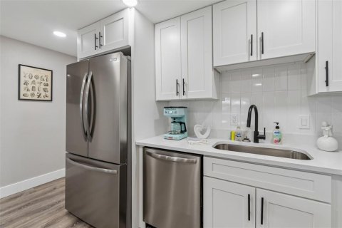 Villa ou maison à louer à Tampa, Floride: 4 chambres, 123.37 m2 № 2290539 - photo 25