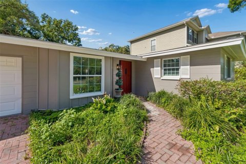 Villa ou maison à louer à Tampa, Floride: 4 chambres, 123.37 m2 № 2290539 - photo 4