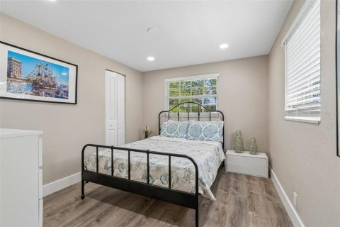 Villa ou maison à louer à Tampa, Floride: 4 chambres, 123.37 m2 № 2290539 - photo 27