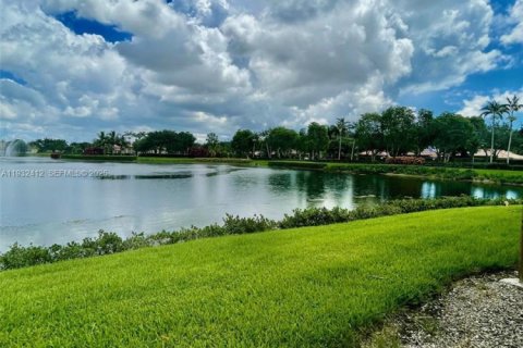 Снять в аренду кондоминиум в Хомстед, Флорида 2 спальни, 85.47м2, № 1990703 - фото 13