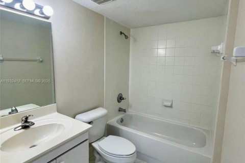 Снять в аренду кондоминиум в Хомстед, Флорида 2 спальни, 85.47м2, № 1990703 - фото 5