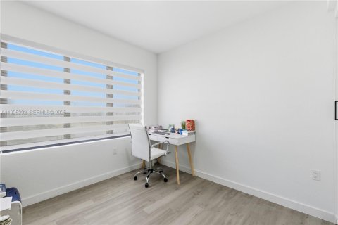 Touwnhouse à louer à Homestead, Floride: 4 chambres, 129.88 m2 № 1983871 - photo 12