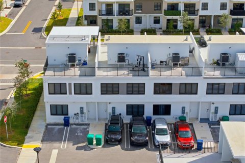 Touwnhouse à louer à Homestead, Floride: 4 chambres, 129.88 m2 № 1983871 - photo 26