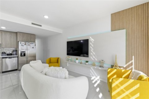 Touwnhouse à louer à Homestead, Floride: 4 chambres, 129.88 m2 № 1983871 - photo 2