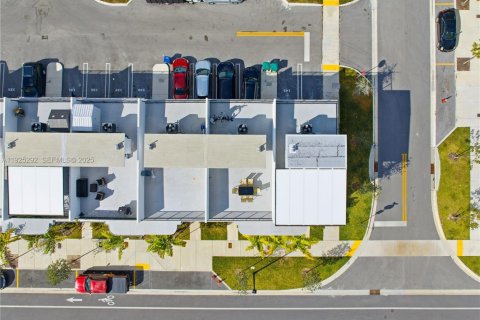 Touwnhouse à louer à Homestead, Floride: 4 chambres, 129.88 m2 № 1983871 - photo 24