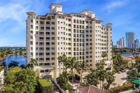 Condo à Aventura, Floride, 3 chambres  № 2240898