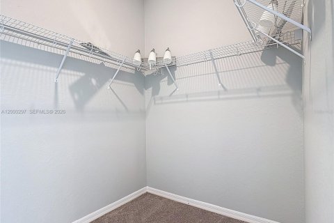 Casa en venta en Davenport, Florida, 4 dormitorios, 188.5 m2 № 2067253 - foto 17