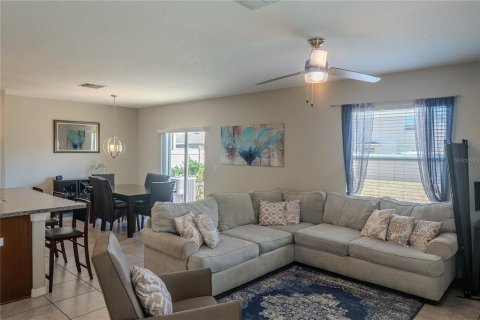 Casa en venta en Sun City Center, Florida, 4 dormitorios, 177.81 m2 № 1658764 - foto 5