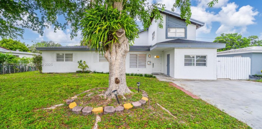 Casa en Pompano Beach, Florida 4 dormitorios, 200.3 m2 № 2018802
