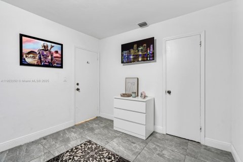 Casa en venta en Pompano Beach, Florida, 4 dormitorios, 200.3 m2 № 2018802 - foto 26