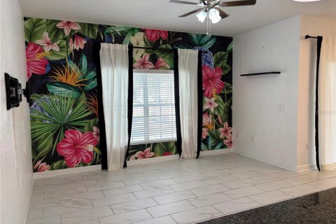 Touwnhouse à vendre à Davenport, Floride: 4 chambres, 176.7 m2 № 2197797 - photo 4