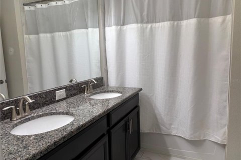 Touwnhouse à vendre à Davenport, Floride: 4 chambres, 176.7 m2 № 2197797 - photo 15