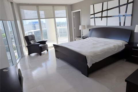 Снять в аренду кондоминиум в Халландейл-Бич, Флорида 2 спальни, 165.55м2, № 2066451 - фото 4