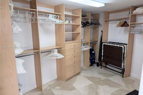 Снять в аренду кондоминиум в Халландейл-Бич, Флорида 2 спальни, 165.55м2, № 2066451 - фото 6