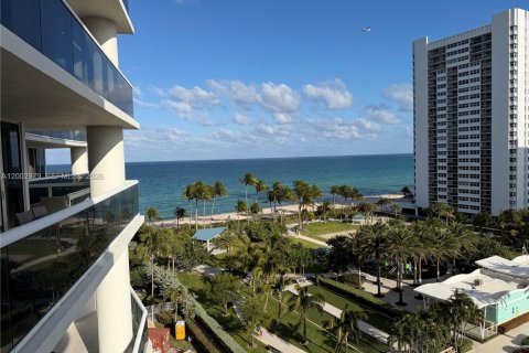 Снять в аренду кондоминиум в Халландейл-Бич, Флорида 2 спальни, 165.55м2, № 2066451 - фото 11