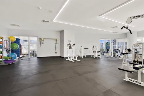 Снять в аренду кондоминиум в Халландейл-Бич, Флорида 2 спальни, 165.55м2, № 2066451 - фото 15