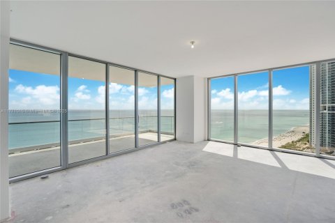 Condo in Sunny Isles Beach, Florida, 4 bedrooms  № 1596733 - photo 6