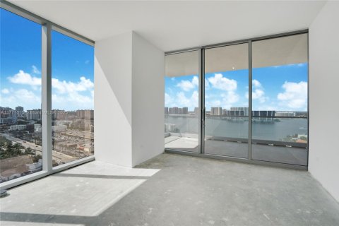 Condo in Sunny Isles Beach, Florida, 4 bedrooms  № 1596733 - photo 24