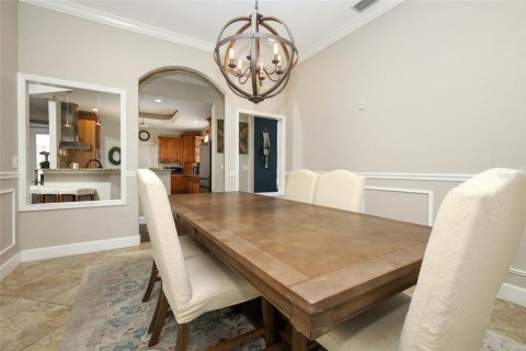 Villa ou maison à vendre à Chuluota, Floride: 4 chambres, 318.65 m2 № 2316463 - photo 9