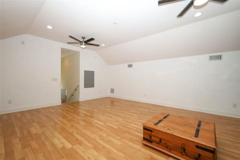 Villa ou maison à vendre à Chuluota, Floride: 4 chambres, 318.65 m2 № 2316463 - photo 17