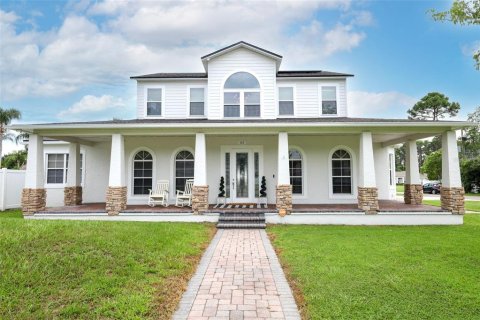 House in Chuluota, Florida 4 bedrooms, 318.65 sq.m. № 2316463