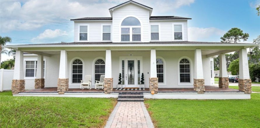 Villa ou maison à Chuluota, Floride 4 chambres, 318.65 m2 № 2316463
