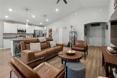 Villa ou maison à vendre à Zephyrhills, Floride: 3 chambres, 145.58 m2 № 1919908 - photo 6