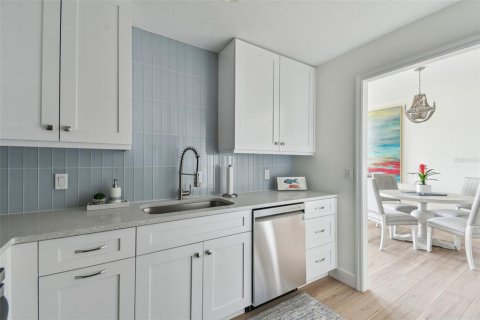 Купить кондоминиум в Сарасота, Флорида 4 комнаты, 90.12м2, № 1649520 - фото 17