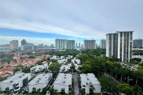 Copropriété à louer à Aventura, Floride: 2 chambres, 113.34 m2 № 1682242 - photo 30