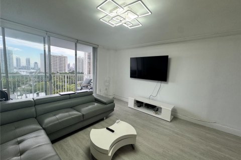 Copropriété à louer à Aventura, Floride: 2 chambres, 113.34 m2 № 1682242 - photo 7