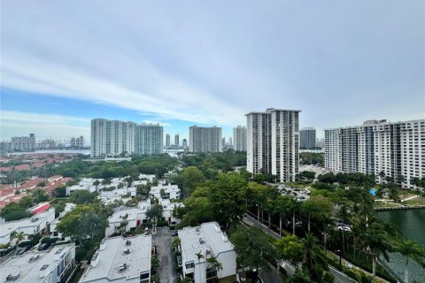 Copropriété à louer à Aventura, Floride: 2 chambres, 113.34 m2 № 1682242 - photo 28