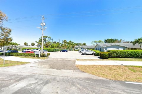 Villa ou maison à vendre à Delray Beach, Floride: 1 chambre, 76.27 m2 № 2080428 - photo 10