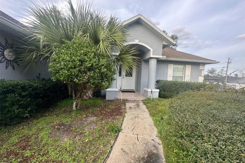 Villa ou maison à vendre à Ocala, Floride: 3 chambres, 162.67 m2 № 2142044 - photo 4