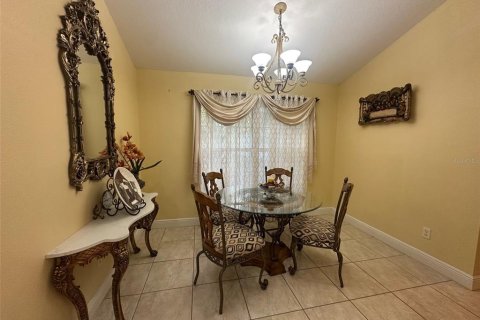 Villa ou maison à vendre à Ocala, Floride: 3 chambres, 162.67 m2 № 2142044 - photo 5