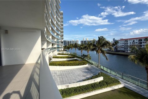 Купить кондоминиум в Авентура, Флорида 3 спальни, 211.35м2, № 2038367 - фото 2