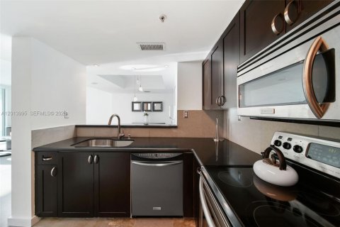 Copropriété à louer à Miami Beach, Floride: 1 chambre, 69.31 m2 № 2076042 - photo 9