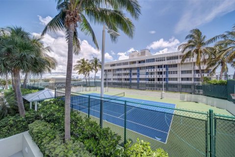 Copropriété à louer à Miami Beach, Floride: 1 chambre, 69.31 m2 № 2076042 - photo 27