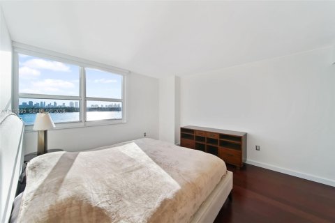 Copropriété à louer à Miami Beach, Floride: 1 chambre, 69.31 m2 № 2076042 - photo 12