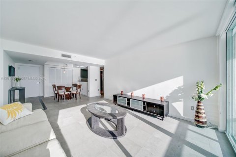 Copropriété à louer à Miami Beach, Floride: 1 chambre, 69.31 m2 № 2076042 - photo 4