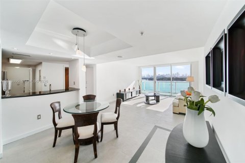 Copropriété à louer à Miami Beach, Floride: 1 chambre, 69.31 m2 № 2076042 - photo 2