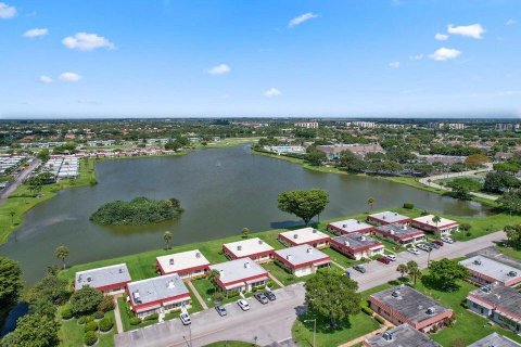 Copropriété à louer à Delray Beach, Floride: 2 chambres, 91.79 m2 № 1159588 - photo 1