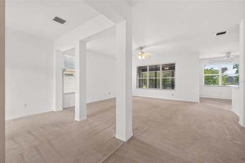 Casa en venta en Apopka, Florida, 3 dormitorios, 164.62 m2 № 2196321 - foto 7